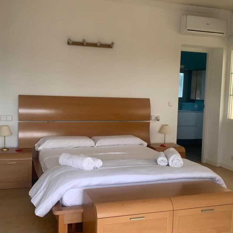 Beachfront Villa - Villa - 20