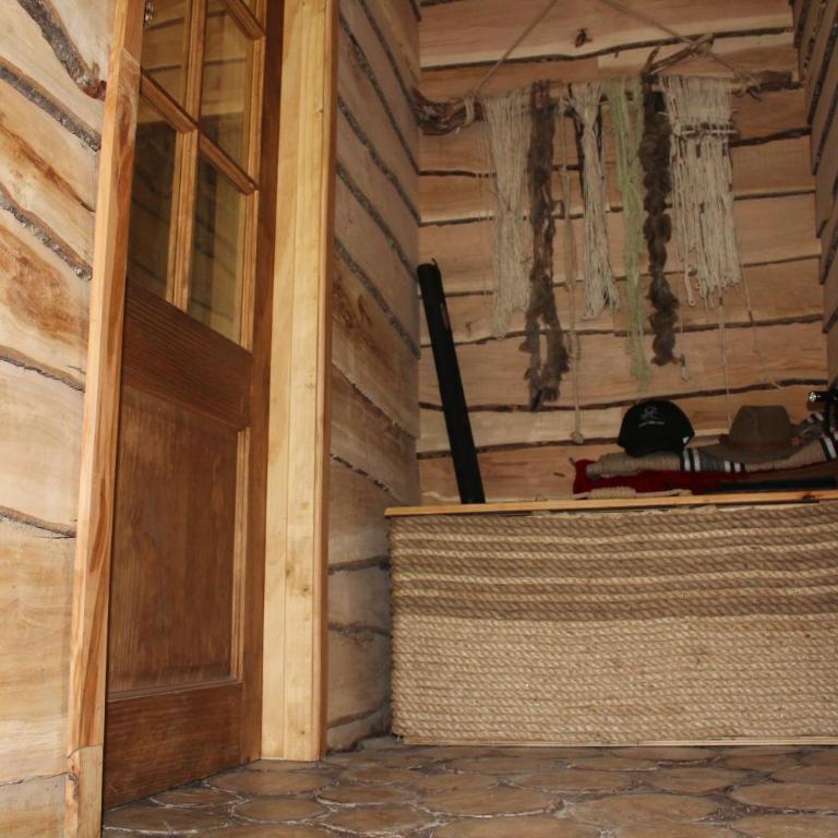 Baker Domo Lodge - Deluxe Double Room with River View - 8