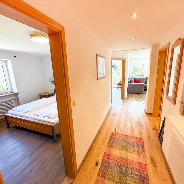 VILLAWILLI - Gemütliche Ferienwohnungen - Apartment mit 2 Schlafzimmern und Balkon - 11