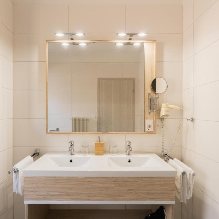 Apartments GoldRain - Monolocale con Balcone - 6
