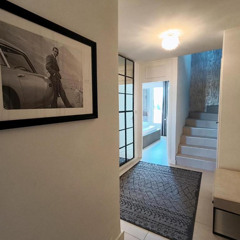 Marcogevi - Superbe Duplex avec Vue Mer et Saint-Tropez - Three-Bedroom Apartment with Harbor View - 19
