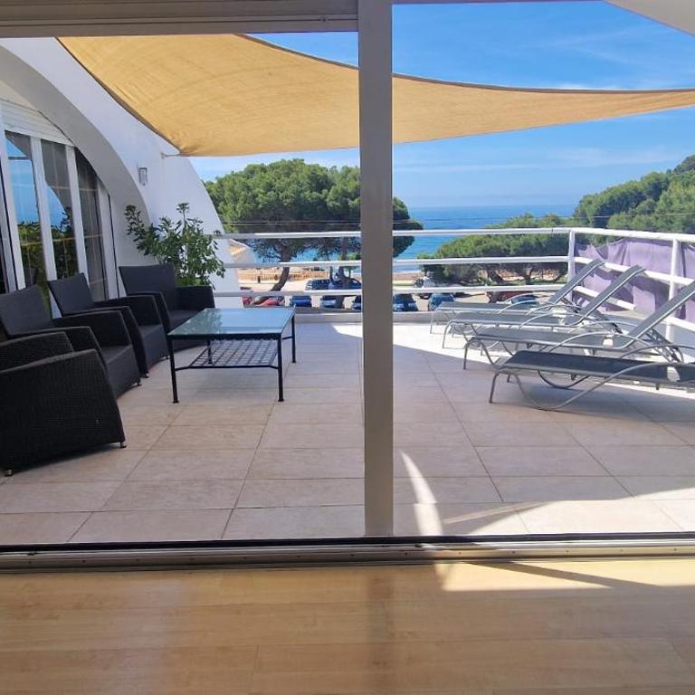 Beachfront Villa - Villa - 27