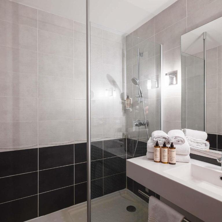 Hôtel Mercure Lyon Centre Charpennes Parc de la Tête d'Or - Chambre Double Supérieure avec 1 Lit Double et 1 Canapé-Lit - 4