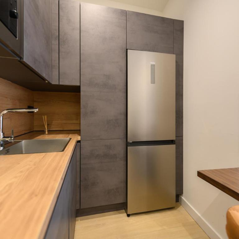 AGU230 - Piso de 4 dormitorios y 4 baños en el Centro de Madrid - Apartamento de 3 dormitorios - 4
