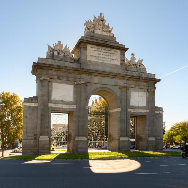 AGU230 - Piso de 4 dormitorios y 4 baños en el Centro de Madrid - Apartamento de 3 dormitorios - 59