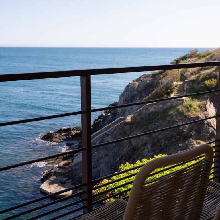 Les Roches Brunes - Chambre Double de 17 m² avec Balcon - Vue sur Mer - 3