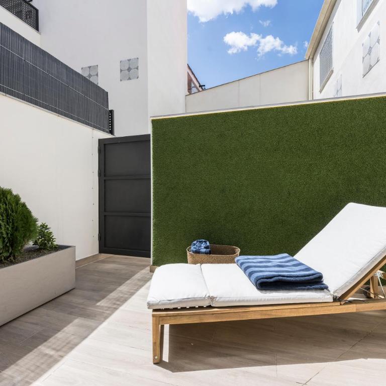 Edmond Vibes Ventas - Standard Studio - 11