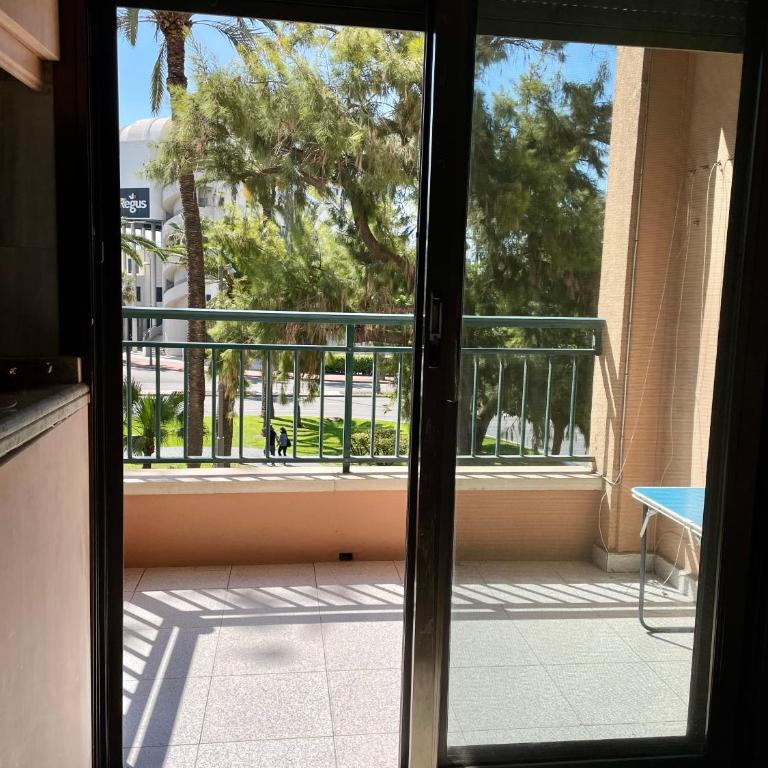 Apartment Alicante M&A - Two-Bedroom Apartment with Harbor View - 3