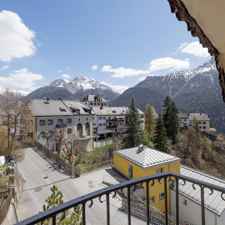 Chasa Uina 4,5 Dachwohnung - Apartment mit Aussicht und Balkon - 3