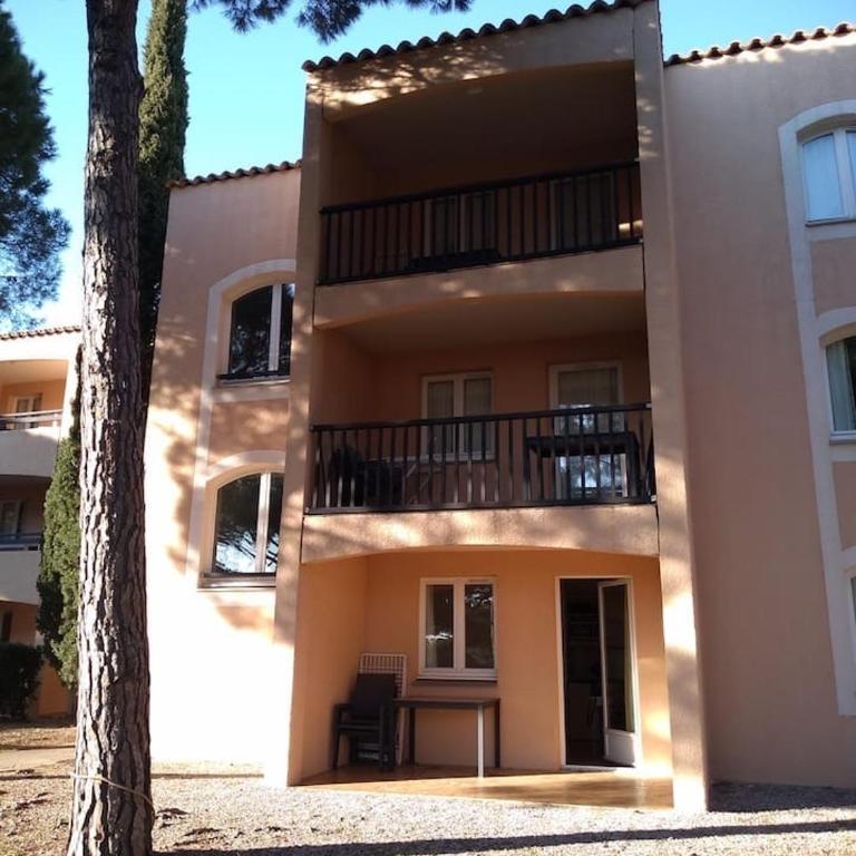 Vacation Studio with Pool, Tennis, Pétanque & Parking - Apartamento de 2 dormitorios - 12