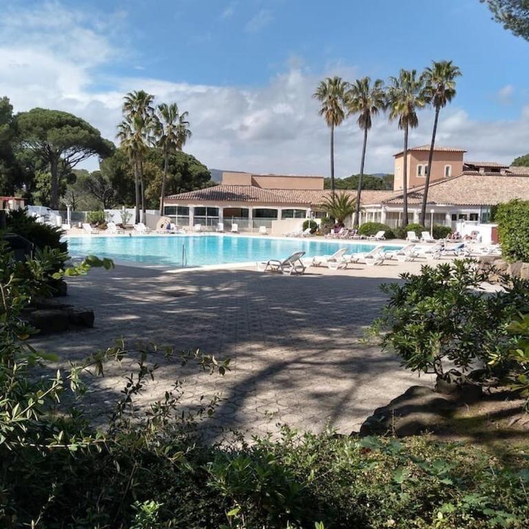 Vacation Studio with Pool, Tennis, Pétanque & Parking - Apartamento de 2 dormitorios - 15