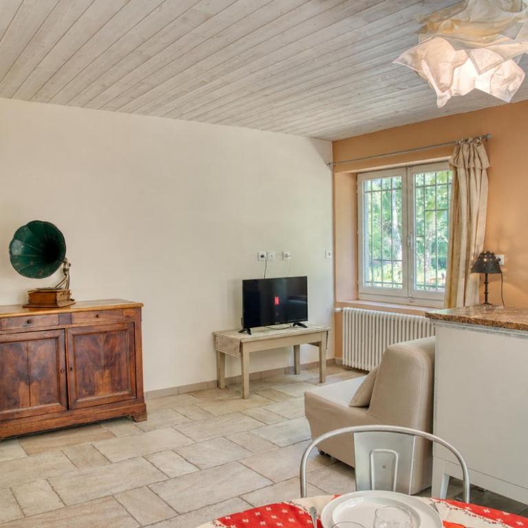 L'îlot Feng Shui - Jardin & 400m de la Cité - One-Bedroom Apartment - 5