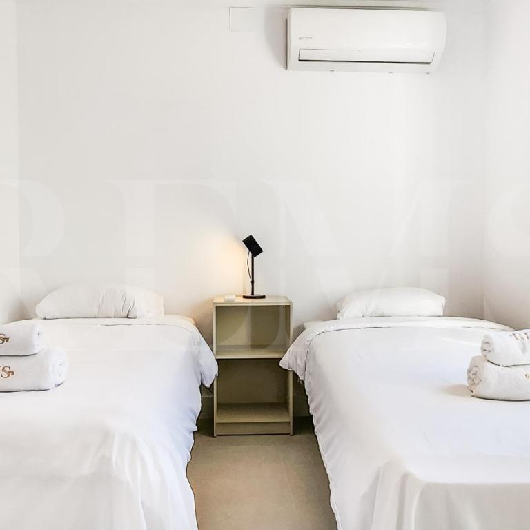 Relaxing Villa with Pool, Garden & Parking REMS - Villa - 15