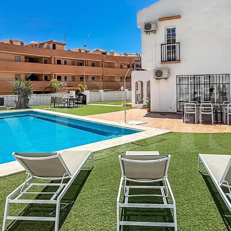 Relaxing Villa with Pool, Garden & Parking REMS - Villa - 40