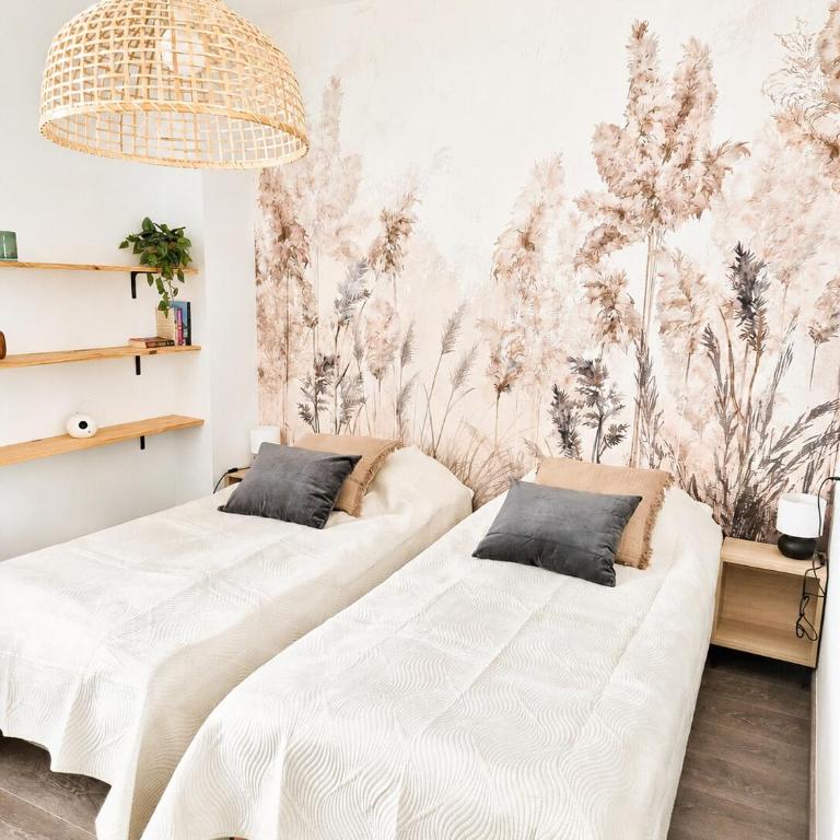 Modern 2Bed Estepona Apartment with Pool & Terrace - Apartamento de 2 dormitorios - 9