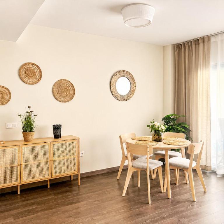 Modern 2Bed Estepona Apartment with Pool & Terrace - Apartamento de 2 dormitorios - 10