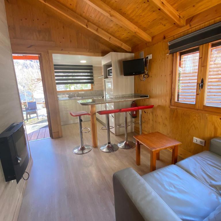 Camping Aneto - Bungalow con vistas al jardín - 4