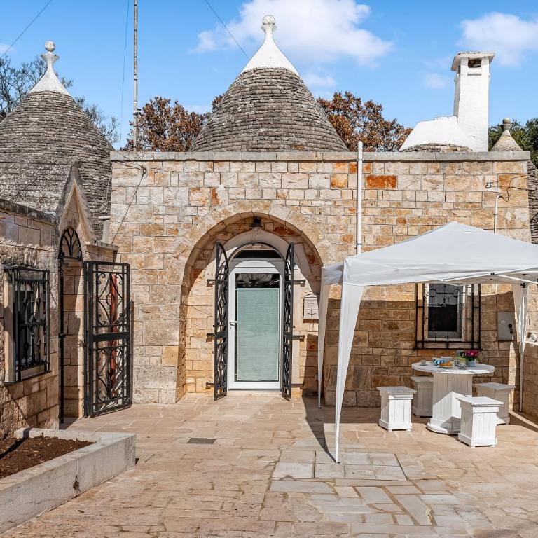 Trulli Trullò in Locorotondo - Happy Rentals - Vacation Home - 1