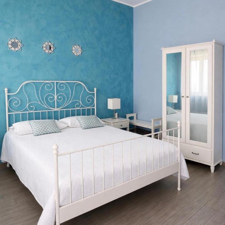 Ciao Ciao Rooms - Camera Matrimoniale con Balcone e Vista Mare - 3