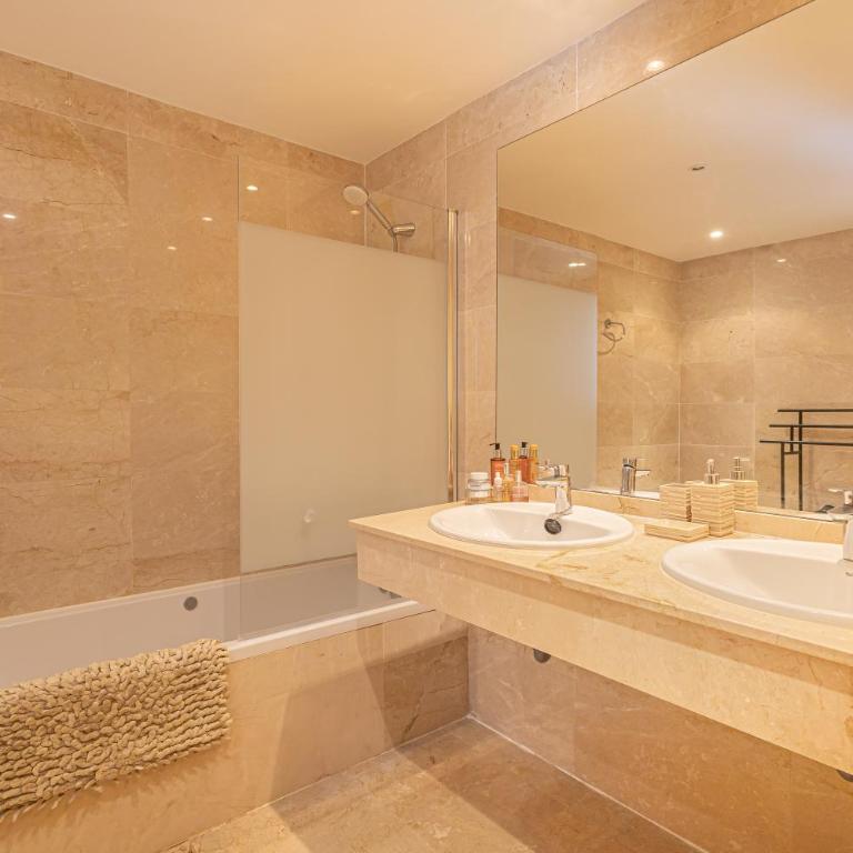 Private garden retreat with sea & mountain views - Apartamento de 2 dormitorios - 22