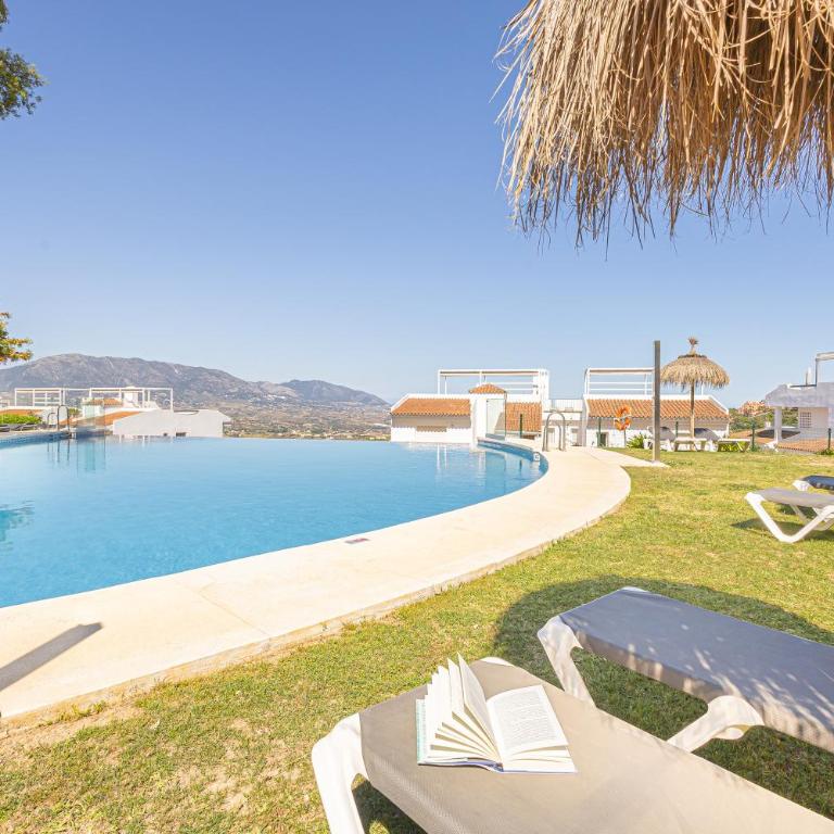 Private garden retreat with sea & mountain views - Apartamento de 2 dormitorios - 30