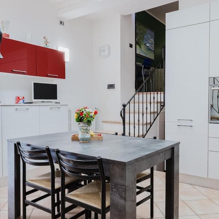 Terrazza Di Foscolo Suite - Appartamento con 3 Camere da Letto - 17