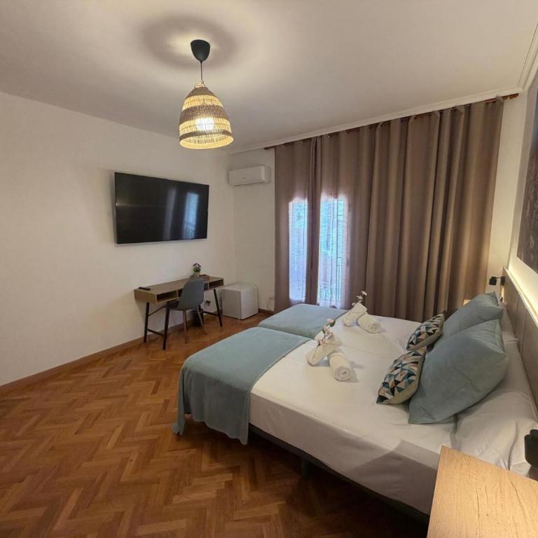 Ventura Junior - Double Room with Shared Bathroom - 7