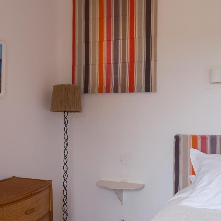 Hôtel La Figuière - Two-Bedroom Apartment with Balcony with Garden View - 4