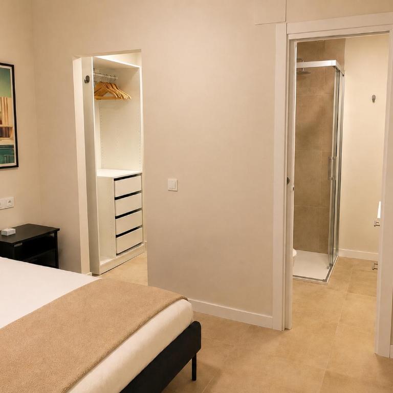 Apartamento amplio con piscina en Benalmádena - Apartamento de 2 dormitorios - 4