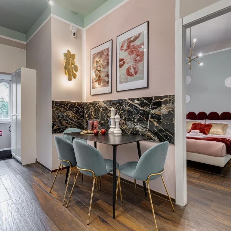 Roma Vaticano Dolce Vita - Superior Double or Twin Room with City View - 22