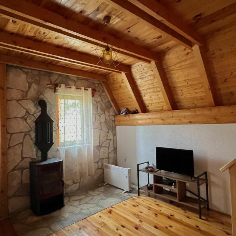 Vikendica Anja - Two-Bedroom Chalet - 18