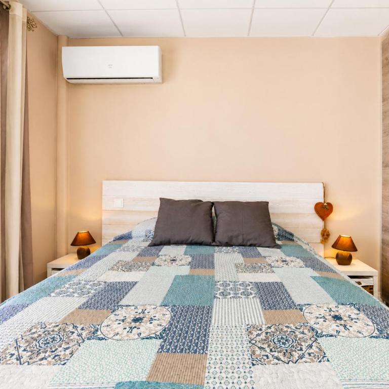 1233 VILA NEUS con piscina - Apivend Immo - Two-Bedroom Apartment - 22