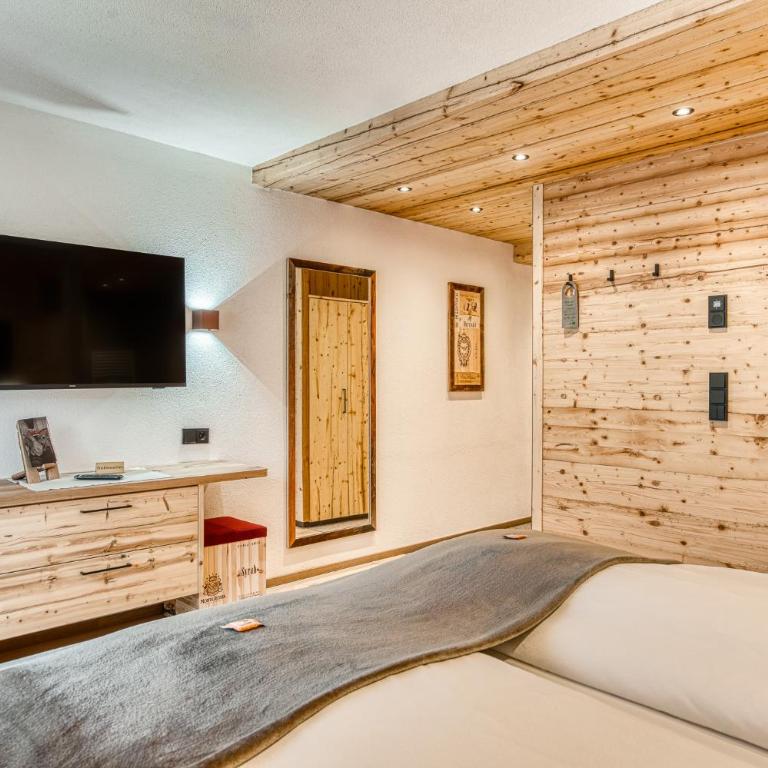 Hotel Alpenstolz - Culinary Hideaway Stubai - Superior Doppelzimmer - 7