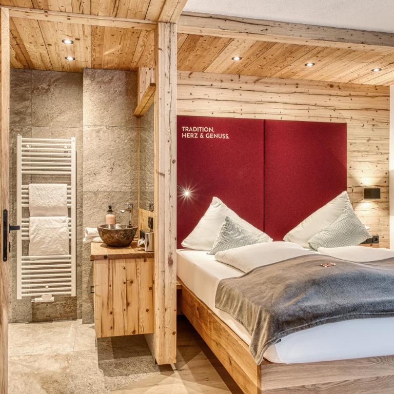 Hotel Alpenstolz - Culinary Hideaway Stubai - Superior Doppelzimmer - 1