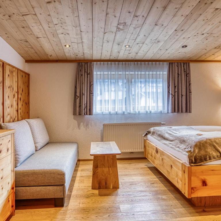 Hotel Alpenstolz - Culinary Hideaway Stubai - Suite mit 2 Schlafzimmern - 3
