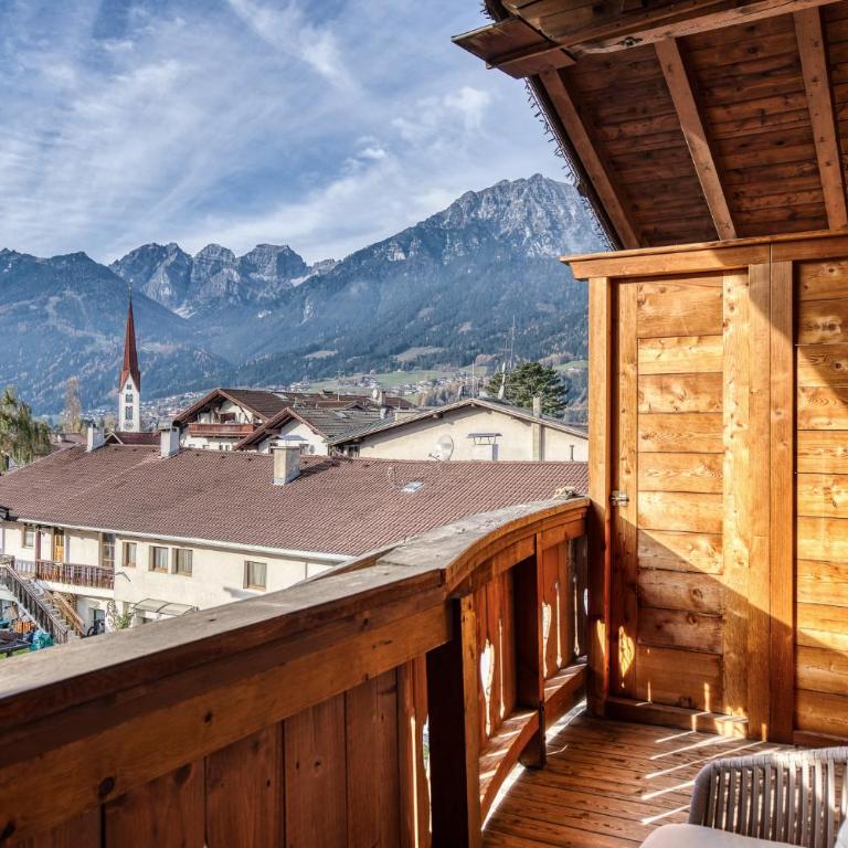 Hotel Alpenstolz - Culinary Hideaway Stubai - Suite mit 2 Schlafzimmern - 4