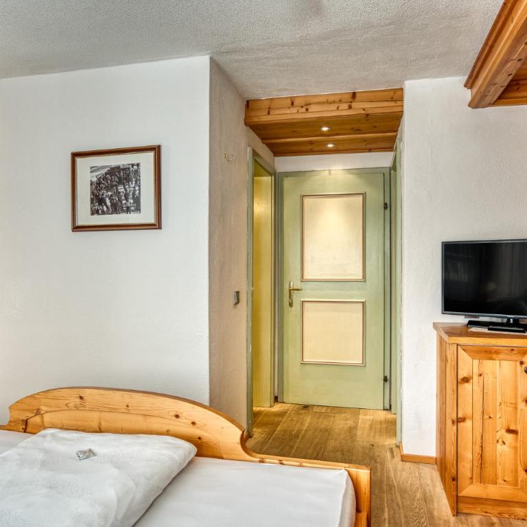 Hotel Alpenstolz - Culinary Hideaway Stubai - Budget Doppelzimmer - 4
