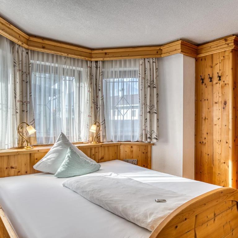Hotel Alpenstolz - Culinary Hideaway Stubai - Budget Doppelzimmer - 5