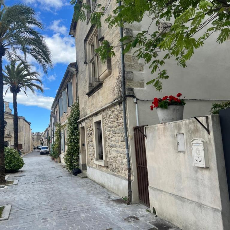 La maison sur la place dans Aigues Mortes climatisé - Maison 2 Chambres - 3