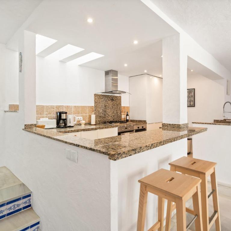 54 Bahia Dorada Townhouse by the Sea in Estepona - Casa Unifamiliar de 3 dormitorios - 8