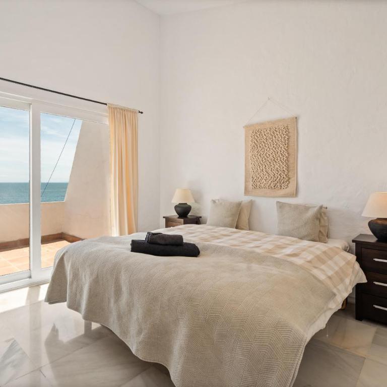 54 Bahia Dorada Townhouse by the Sea in Estepona - Casa Unifamiliar de 3 dormitorios - 11