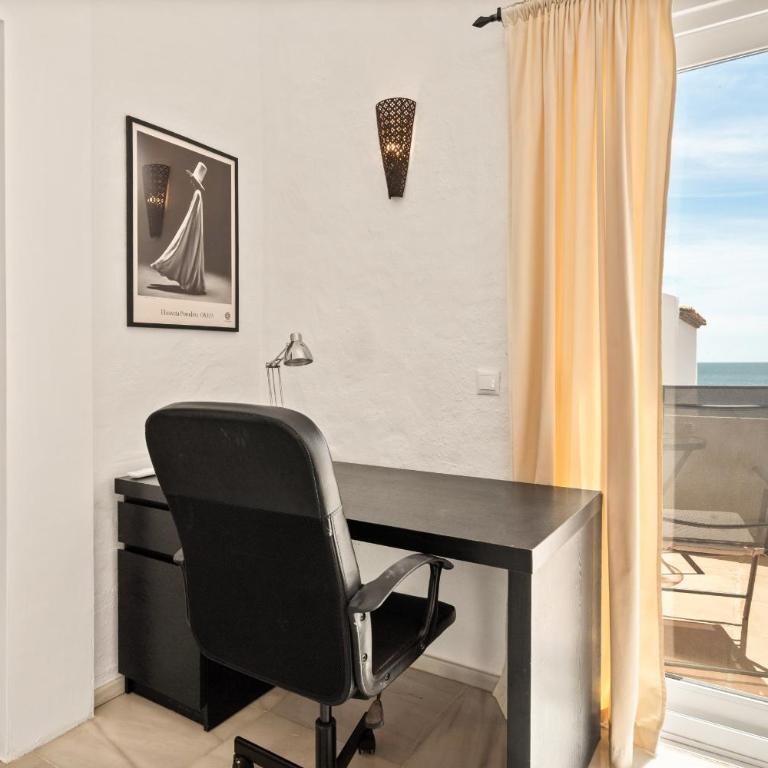54 Bahia Dorada Townhouse by the Sea in Estepona - Casa Unifamiliar de 3 dormitorios - 13