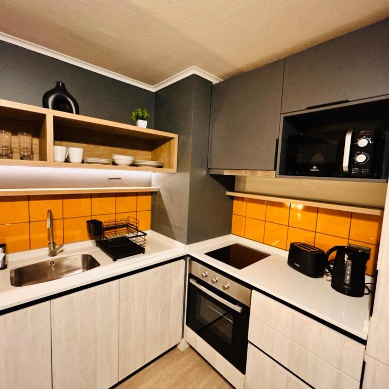 Depto estudio en Ñuñoa cerca barrio Italia - Apartamento de 1 dormitorio - 2