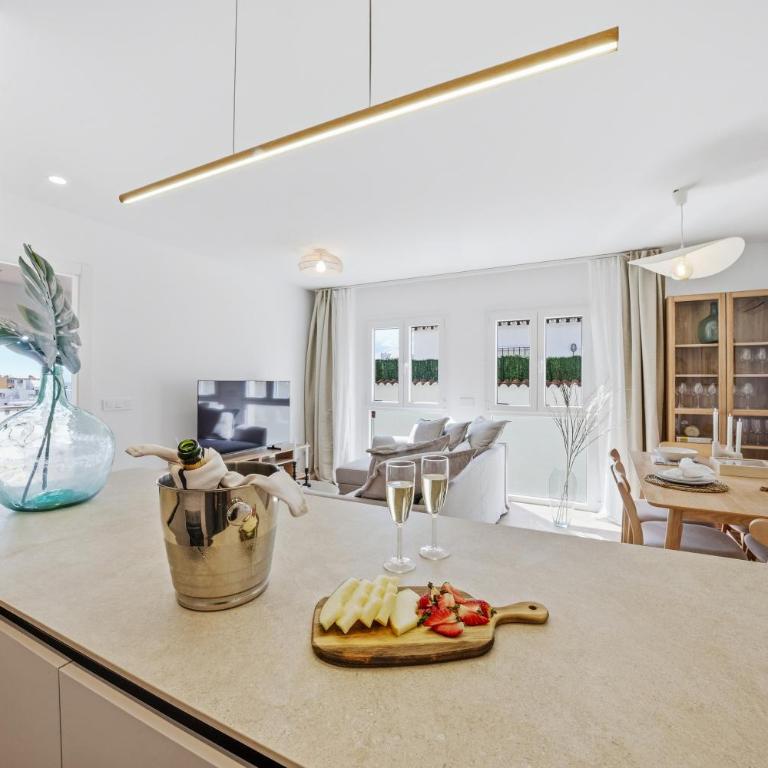 Luxury Isabella Apartment Torremolinos - Apartamento de 2 dormitorios - 32