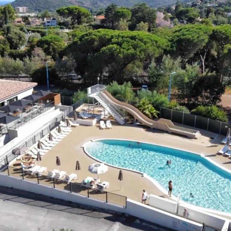 Camping 4 étoiles - Piscine - ccbga0g - Casa Mobile - 1