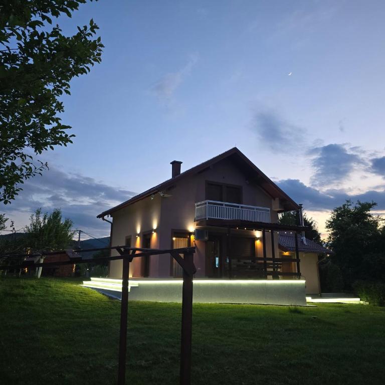 Villa Usivak for green quiet holiday near Sarajevo# TravelersAwards 2026 - Vila - 1