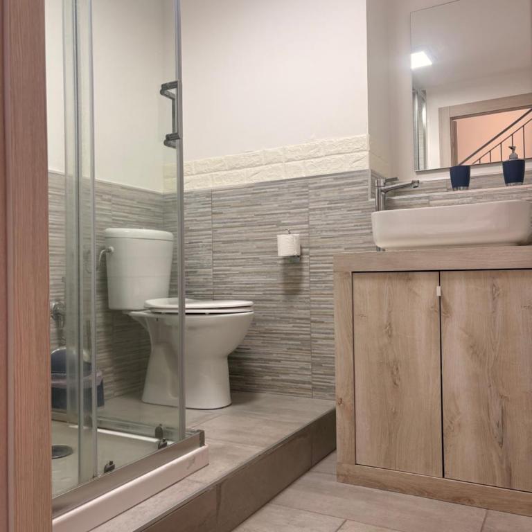 La Casa di Don Carmelo - One-Bedroom Standard Apartment - 5