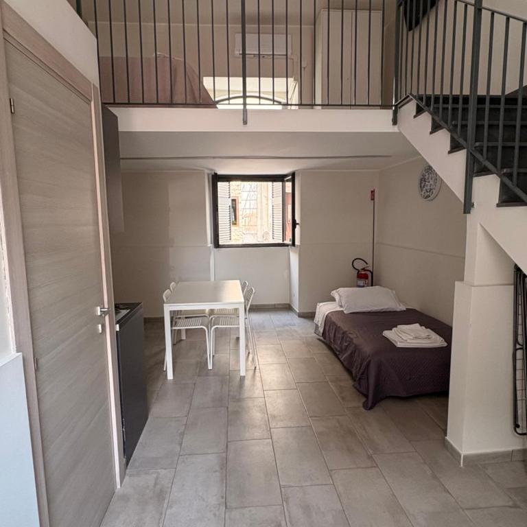 La Casa di Don Carmelo - One-Bedroom Standard Apartment - 4