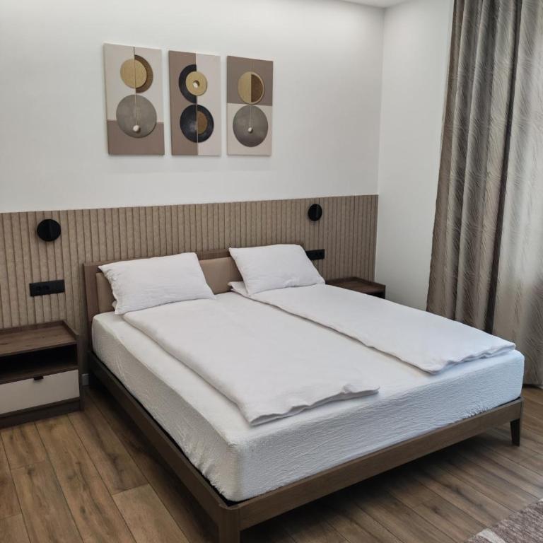 Ela Modern Apartments - Free Public Parking - One-Bedroom Apartment with Balcony - 3