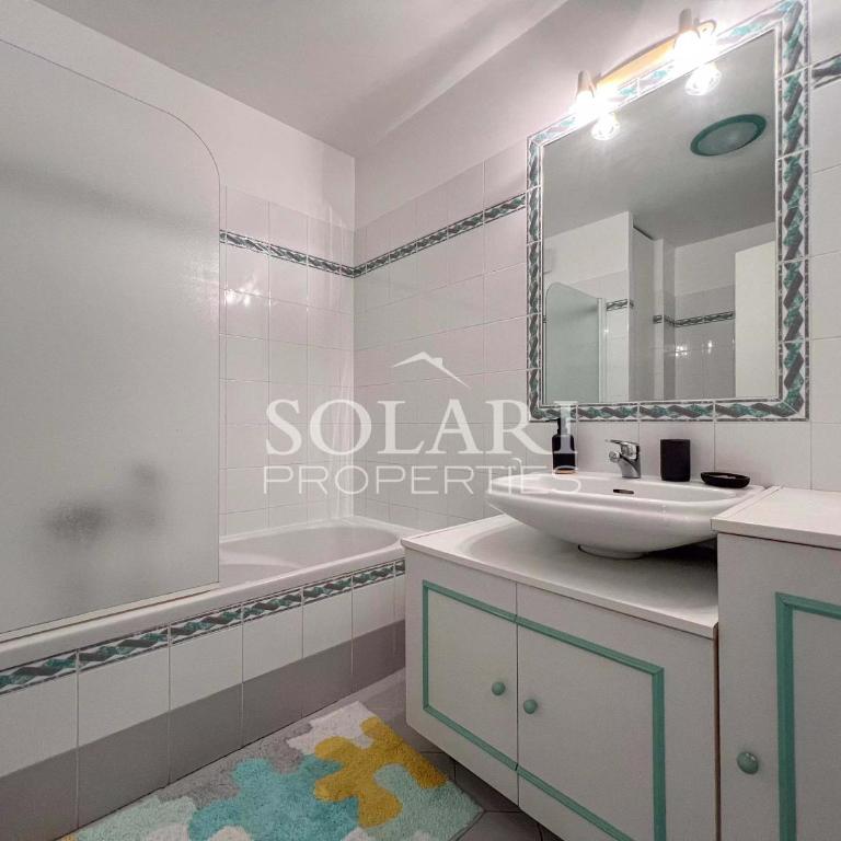 Terrace with sea view air conditioning garage beaches & shops - Appartement - 11